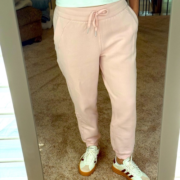 lululemon athletica Pants - Lululemon Scuba Joggers